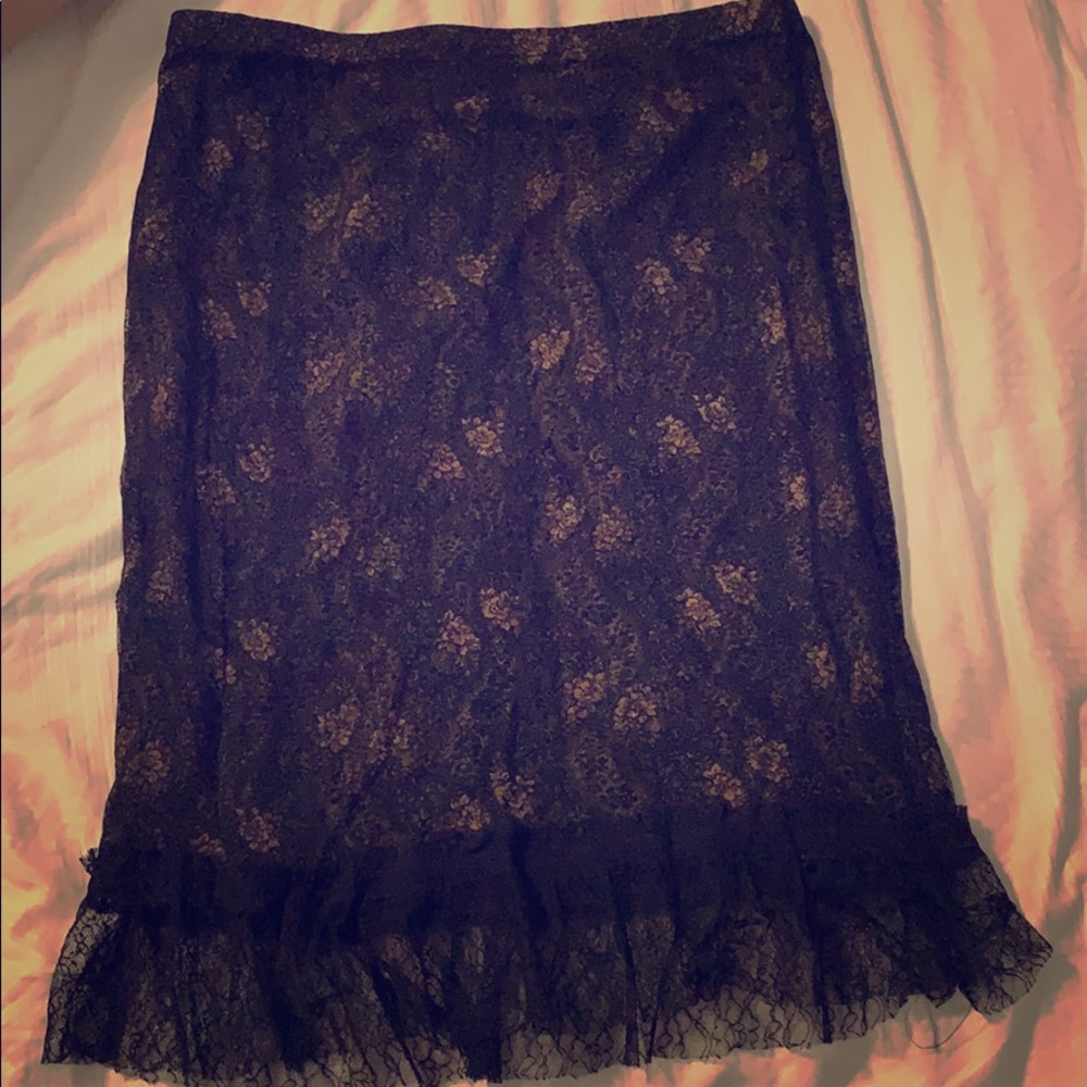 Size Medium lace cover Express skirt